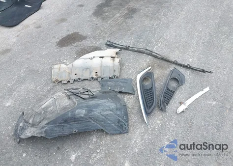 2015 Buick Regal Turbo/E-Assist Premium I z USA, uszkodzony, nr VIN 2G4GN5EX2F9294899